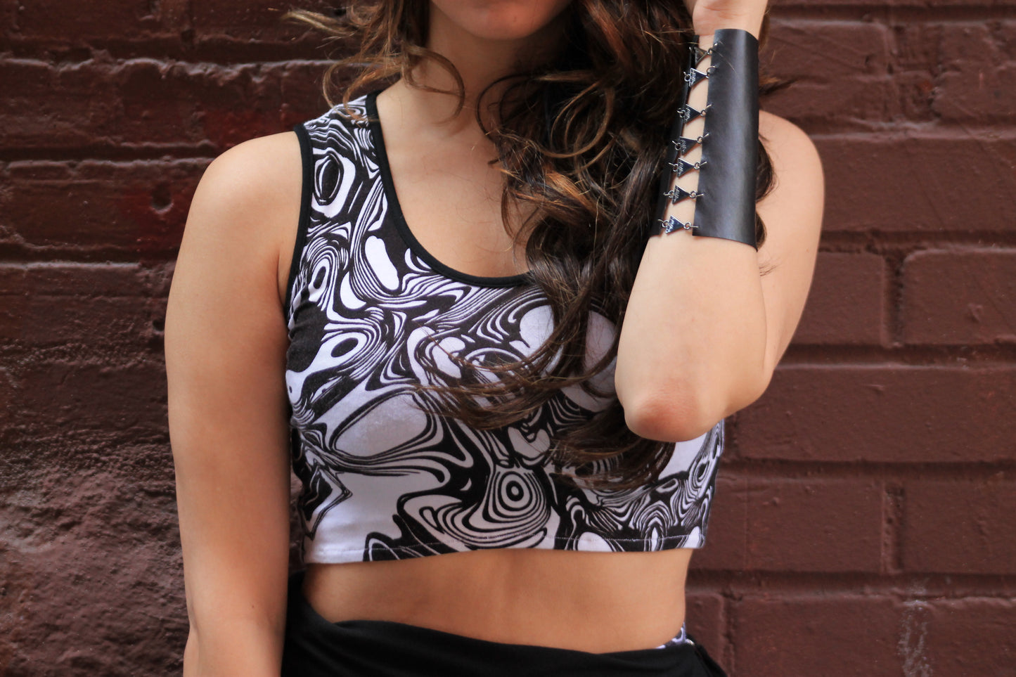 Katherine Crop Top Dark Printed Grey