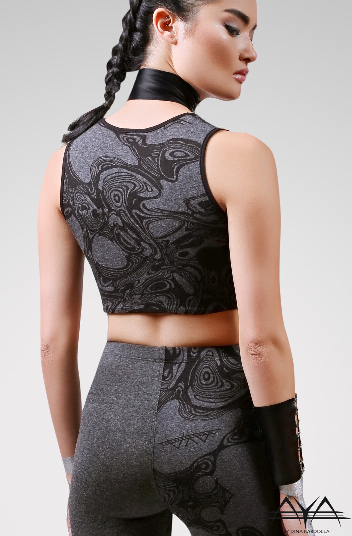 Katherine Crop Top Dark Printed Grey