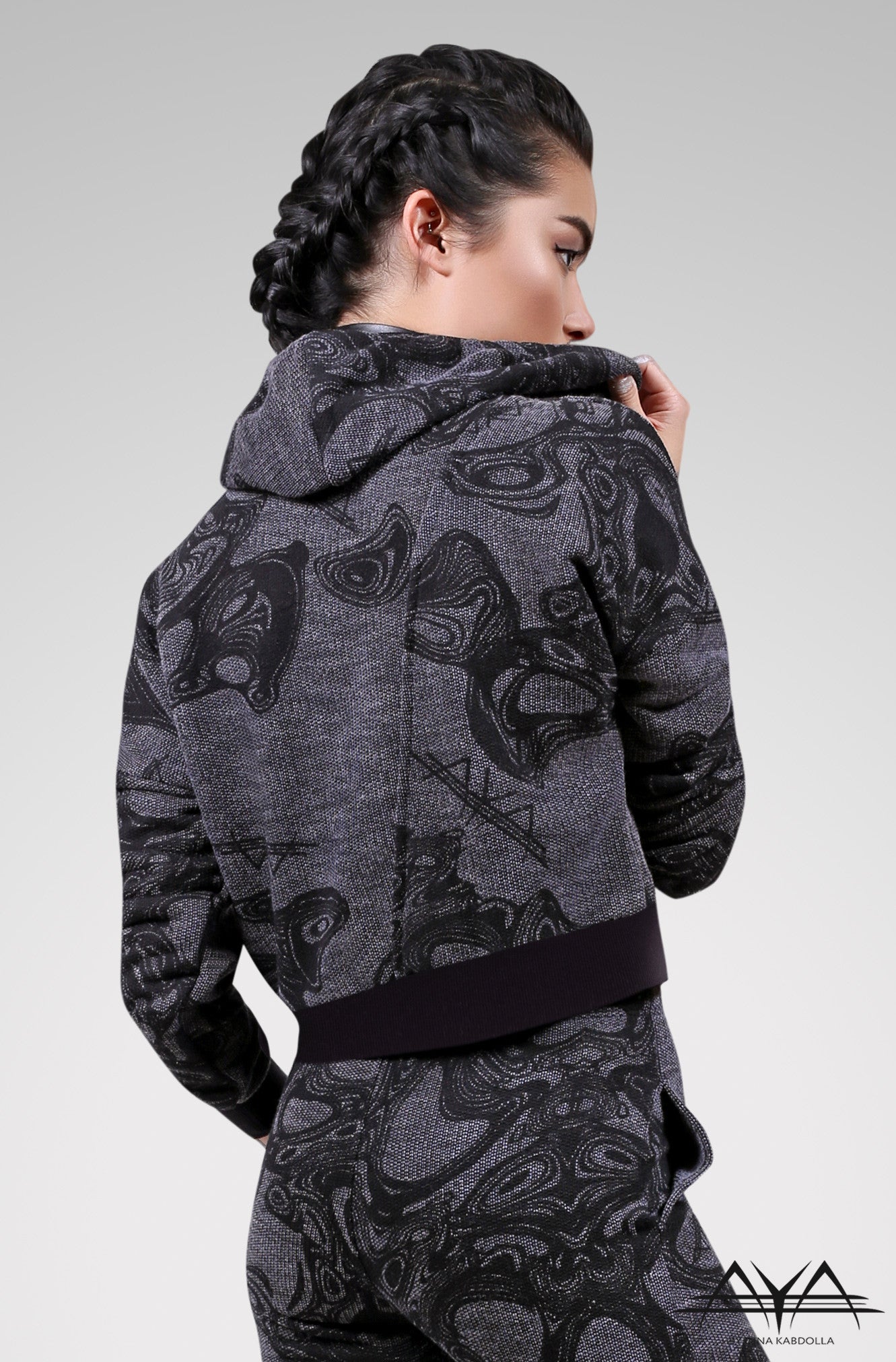 Printed Cropped Hoodie With Fitted Sweat Pant