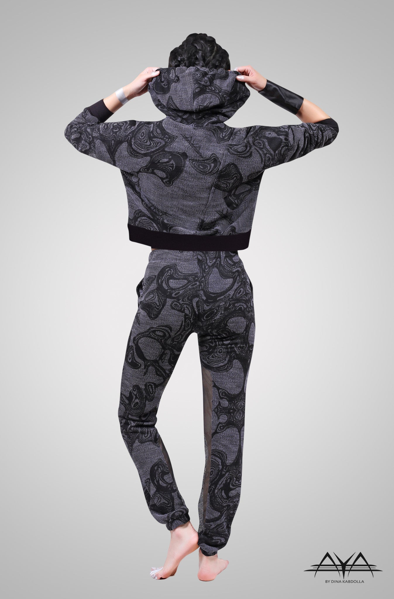 Printed Cropped Hoodie With Fitted Sweat Pant