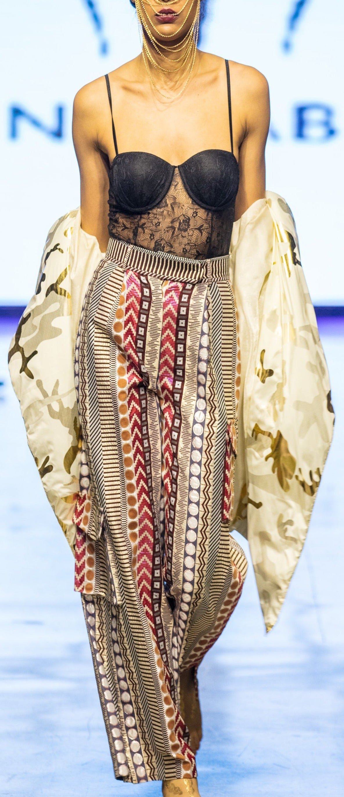 LOOK V