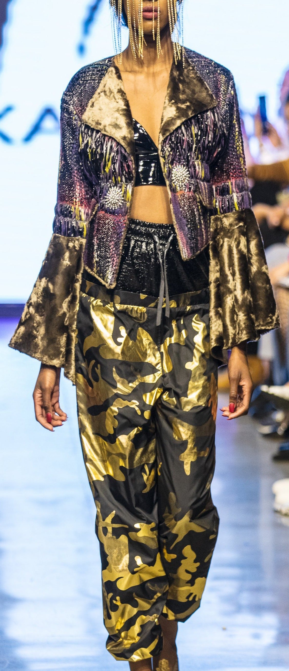 LOOK IX